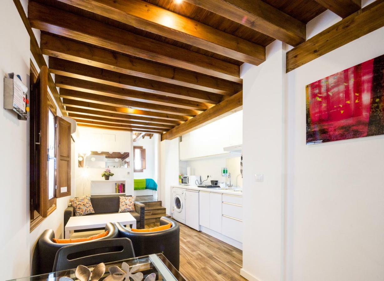 Livings En Elvira Centro Appartement Granada Buitenkant foto